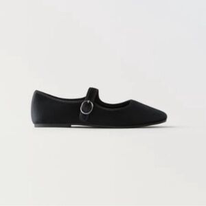 Zara Girls Velvet Flat